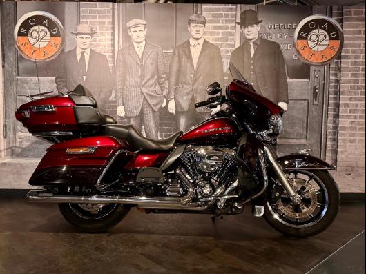 HARLEY-DAVIDSON TOURING ELECTRA GLIDE 1690 ULTRA LIMITED