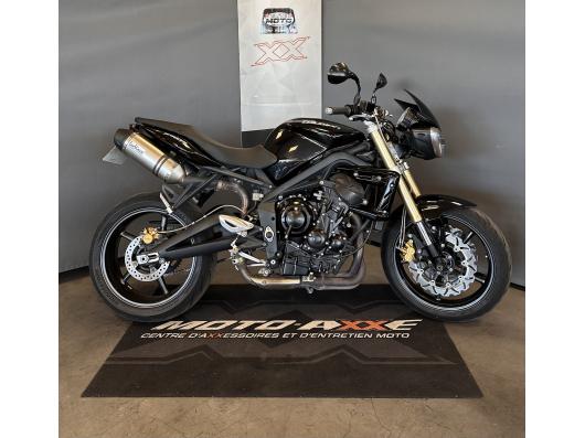 TRIUMPH STREET TRIPLE 675