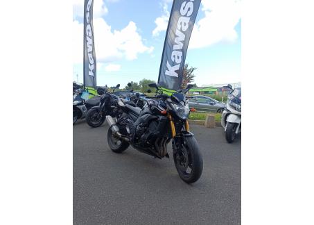 YAMAHA FZ8