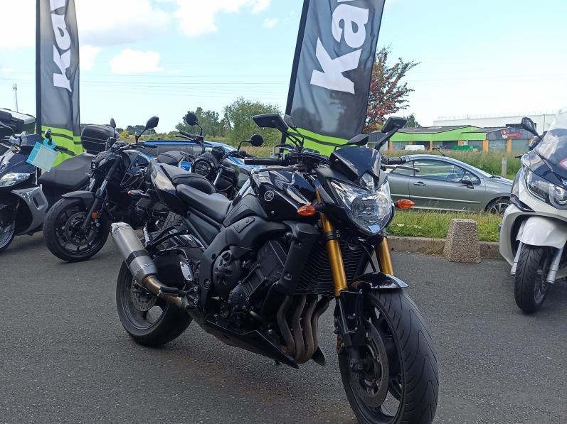 YAMAHA FZ8