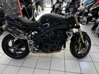 TRIUMPH SPEED TRIPLE 1050