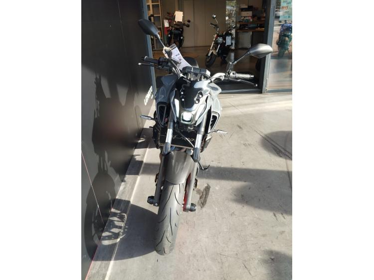 YAMAHA MT-07 (47.5CV)