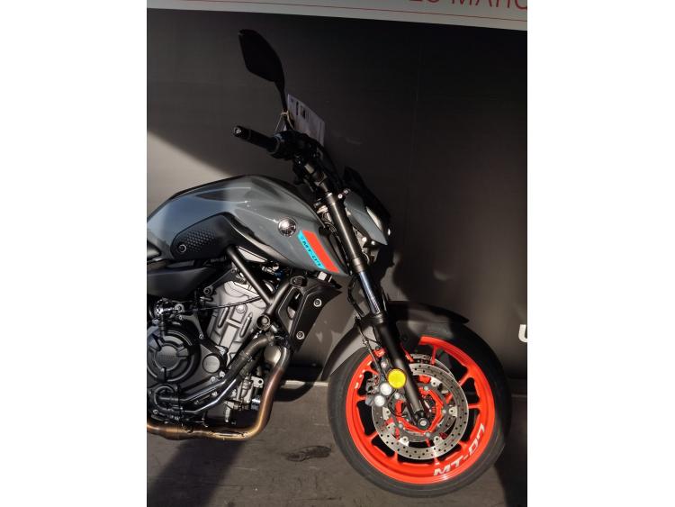 YAMAHA MT-07 (47.5CV)