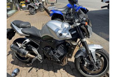 YAMAHA FZ1