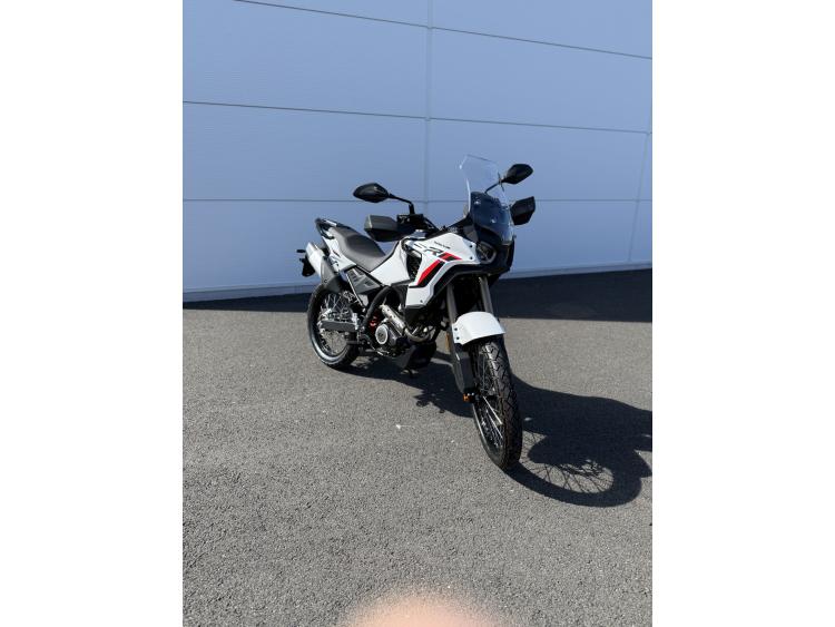 QJ MOTOR SRT 125 DX