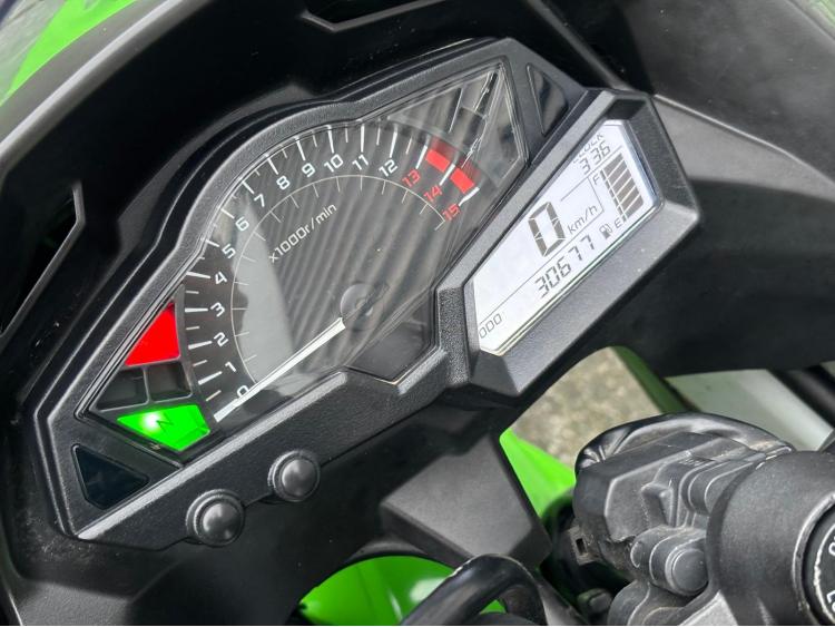 KAWASAKI NINJA 300