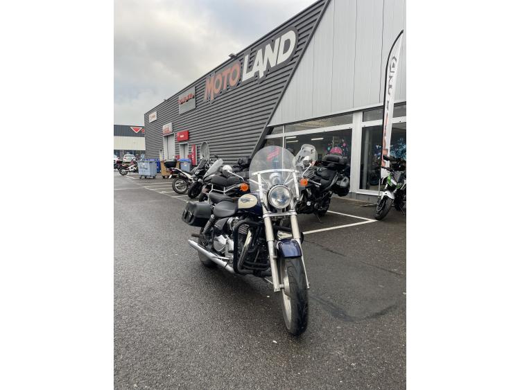 TRIUMPH BONNEVILLE AMERICA 865