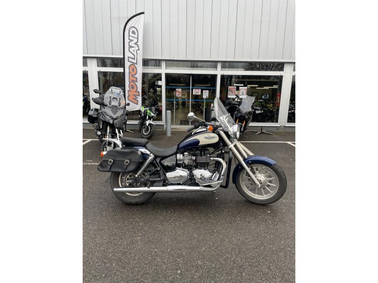 TRIUMPH BONNEVILLE AMERICA 865