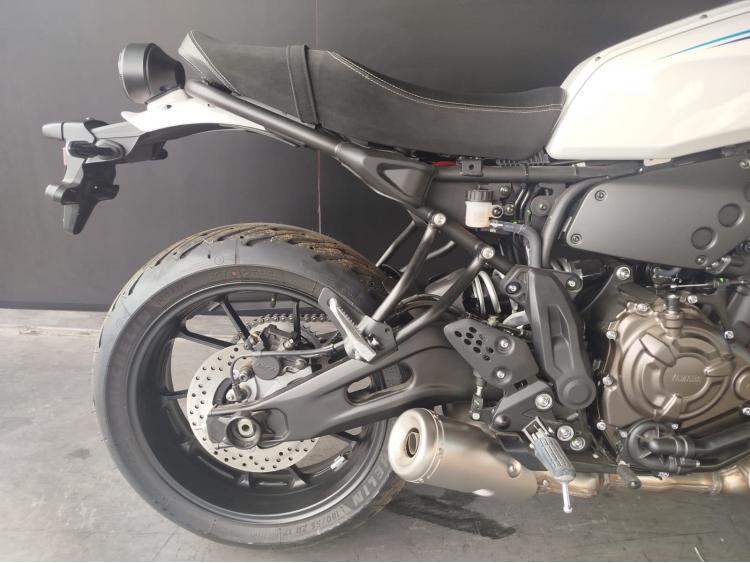 YAMAHA XSR 700 35KW (A2) - occasion neuve.