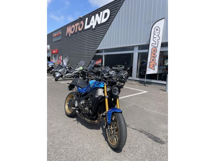 YAMAHA XSR 900 ABS