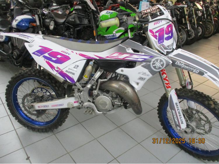 YAMAHA YZ 125