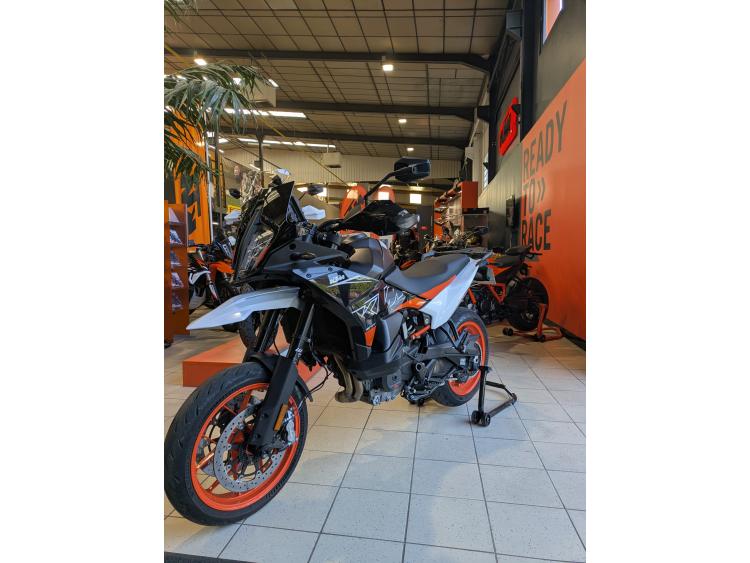 KTM 890 SMT