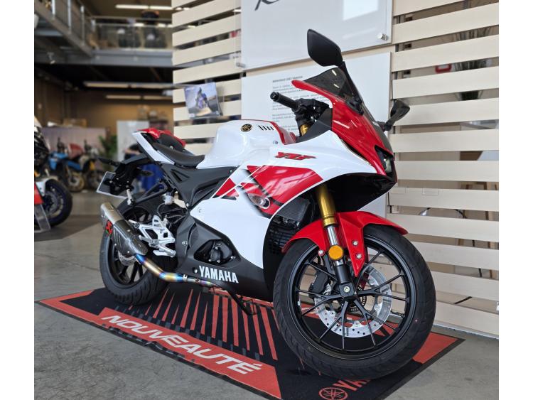 YAMAHA YZF-R125 70th ANNIVERSARY