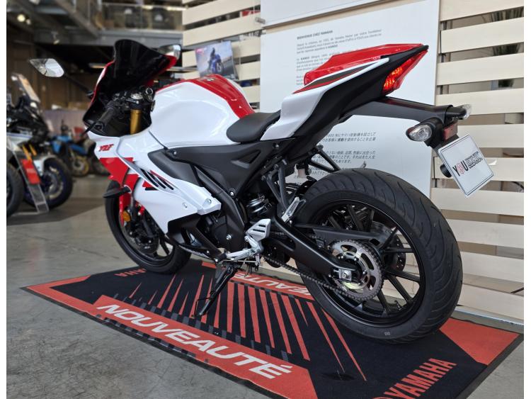 YAMAHA YZF-R125 70th ANNIVERSARY