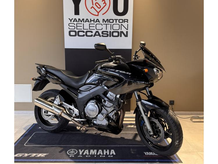 YAMAHA TDM 900