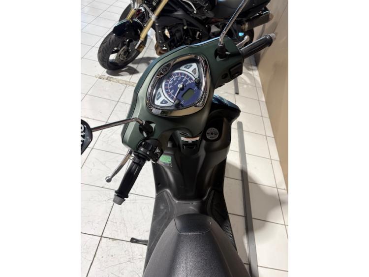YAMAHA D'ELIGHT