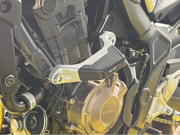 HONDA CB-650 R  35kW
