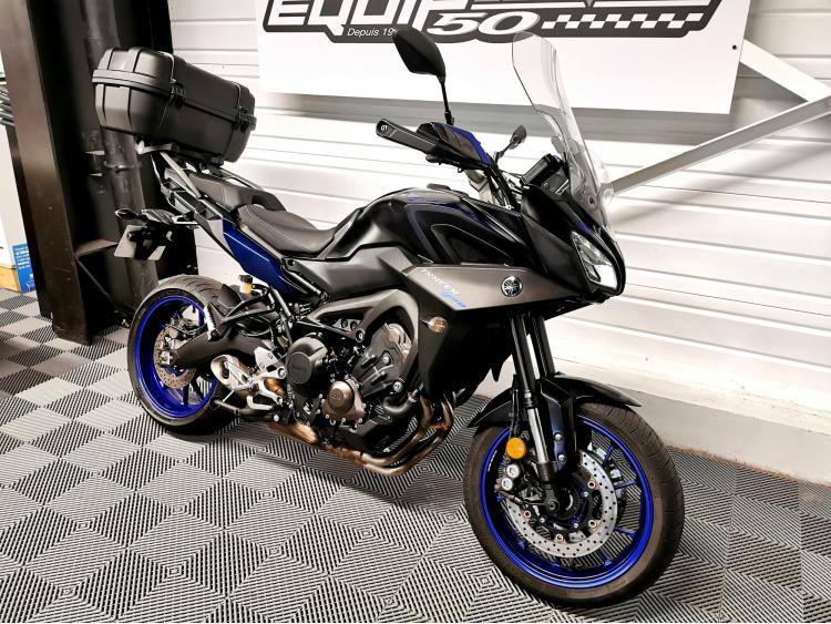 YAMAHA TRACER 900