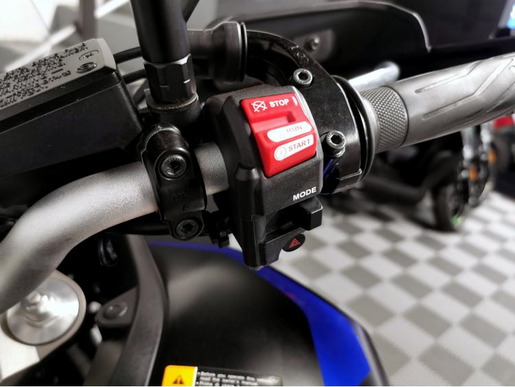 YAMAHA TRACER 900