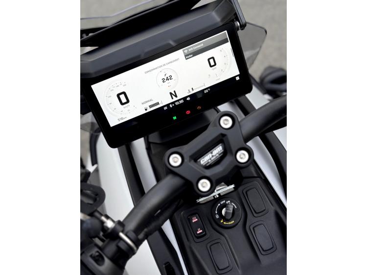 CAN-AM CANYON 1330 VALISES ALU - 530 kms - GARANTIE 01/08/2027 can am spyder f3 f3s f3t ltd limited r xt ryker 900 rally canam