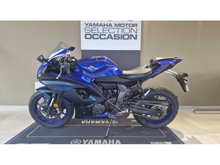 YAMAHA YZF-R7
