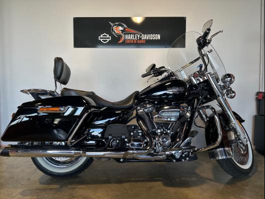 HARLEY-DAVIDSON TOURING ROAD KING 1745 CLASSIC