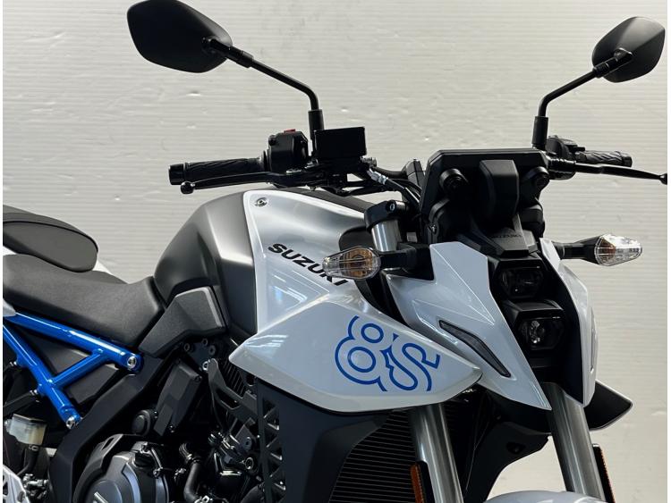 SUZUKI GSX-8S 800cm3 MY23	
