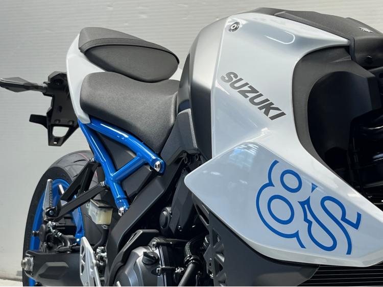 SUZUKI GSX-8S 800cm3 MY23	