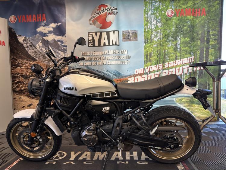 YAMAHA XSR 700 LEGACY GARANTIE 1AN 