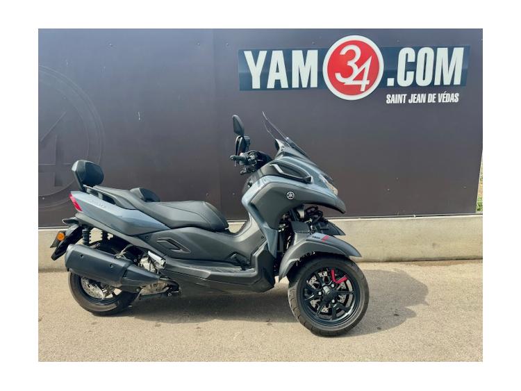 YAMAHA TRICITY 300