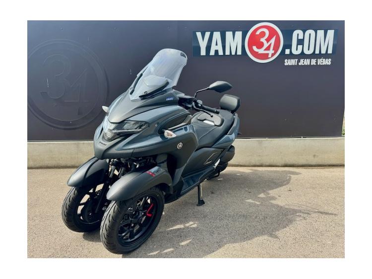 YAMAHA TRICITY 300