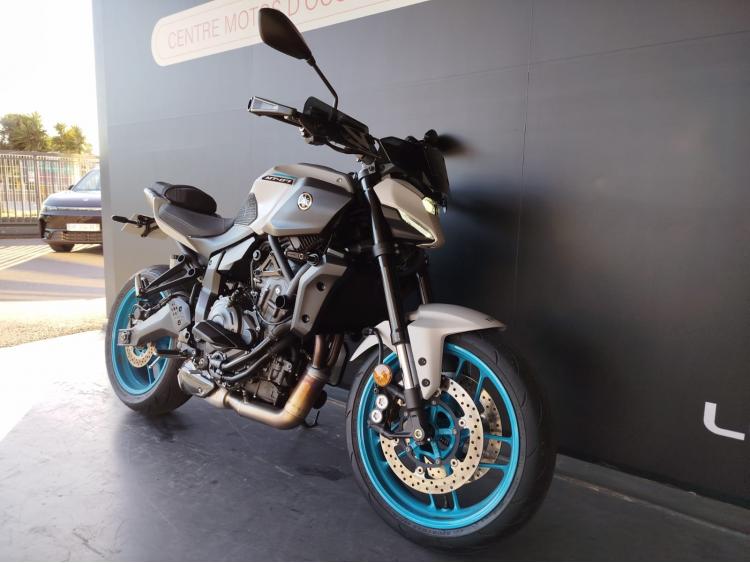 YAMAHA MT-07 MT07 35KW (A2) - Suréquipée - LOA possible.