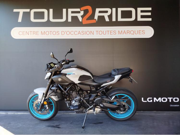 YAMAHA MT-07 MT07 35KW (A2) - Suréquipée - LOA possible.