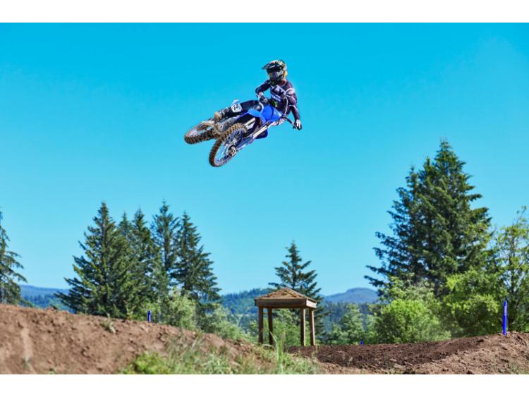 YAMAHA YZ250