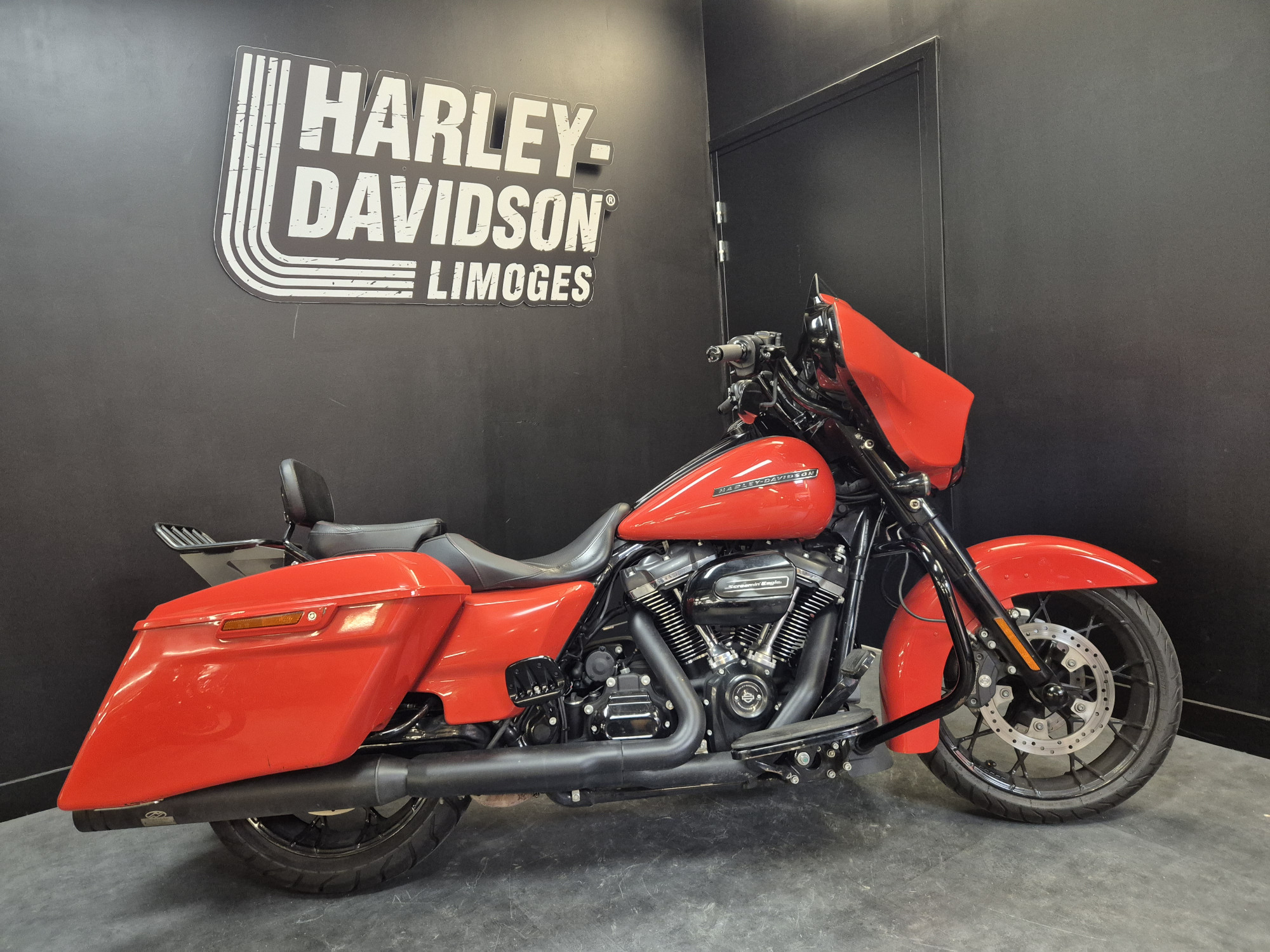 HARLEY-DAVIDSON TOURING STREET GLIDE 1868 SPECIAL