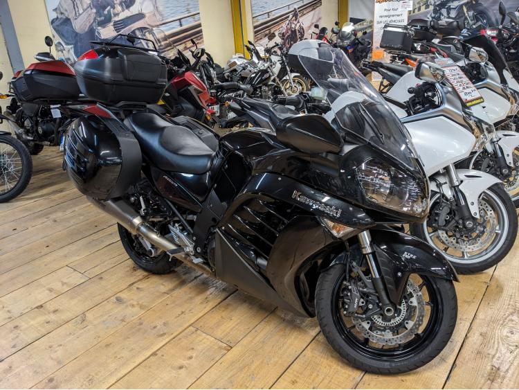 KAWASAKI GTR 1400 19000 KMS