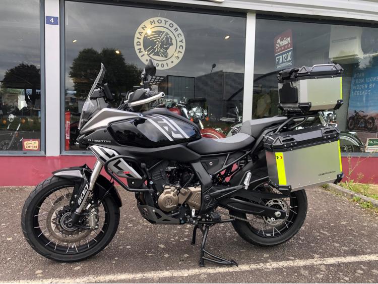 QJ MOTOR SRT 600 SX TOURING