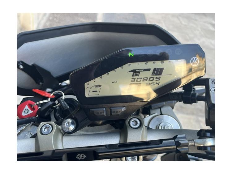 YAMAHA MT-09 SPORT TRACKER