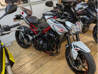 KAWASAKI Z 900