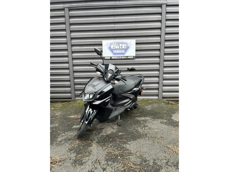 YAMAHA RayZR 125