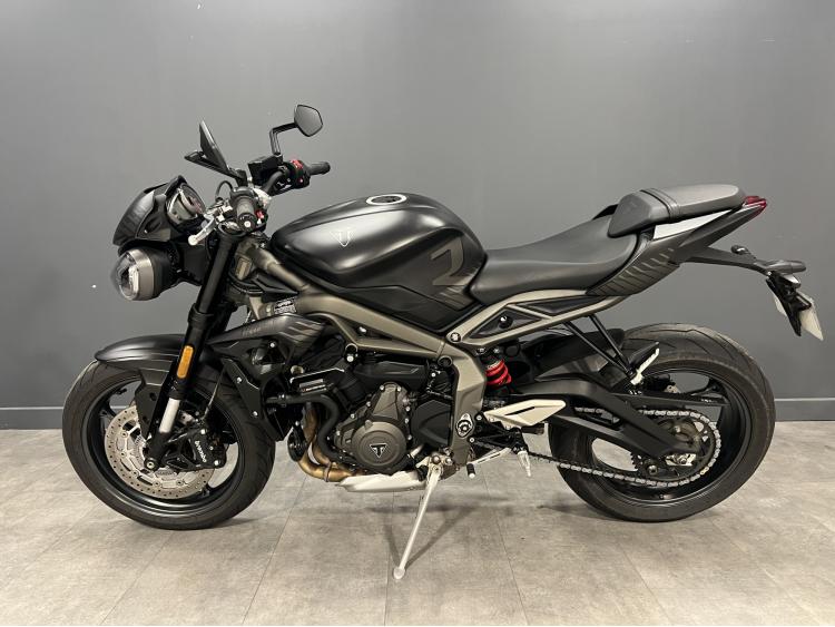 TRIUMPH STREET TRIPLE 765 R