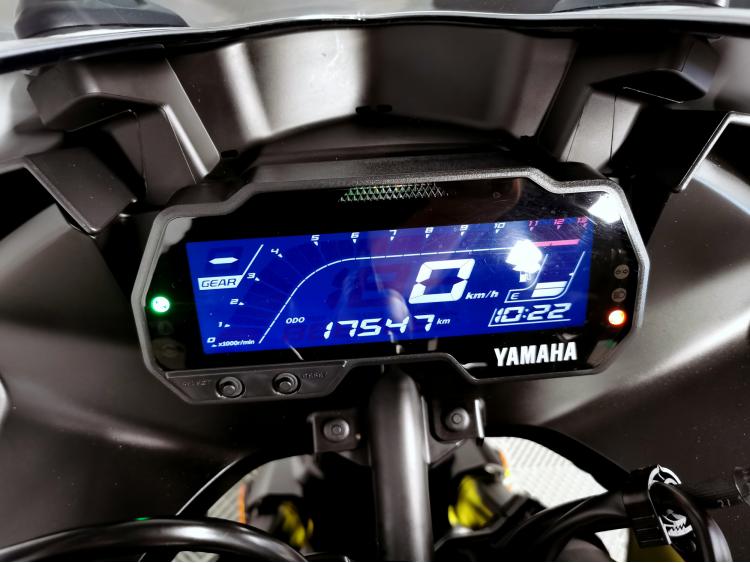 YAMAHA YZF-R 125 R125 - ABS - 1ERE MAIN