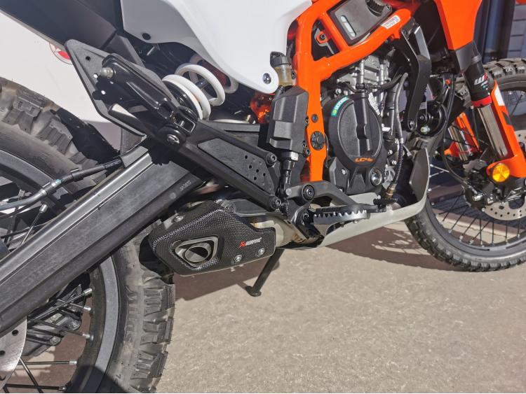 KTM 125 ENDURO R + LIGNE AKRAPOVIC