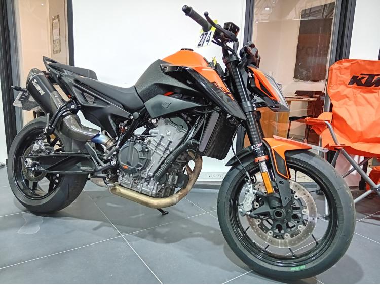 KTM 890 DUKE