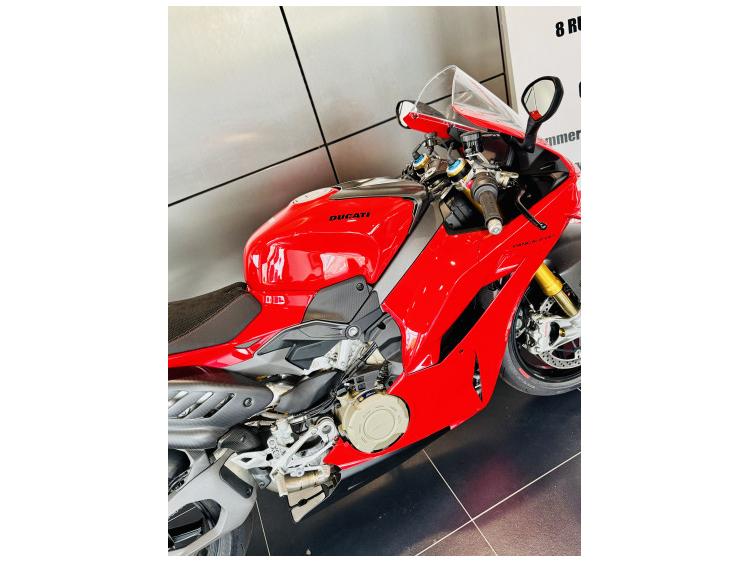 DUCATI PANIGALE V4S TOUTES OPTIONS / PANIGALE V4