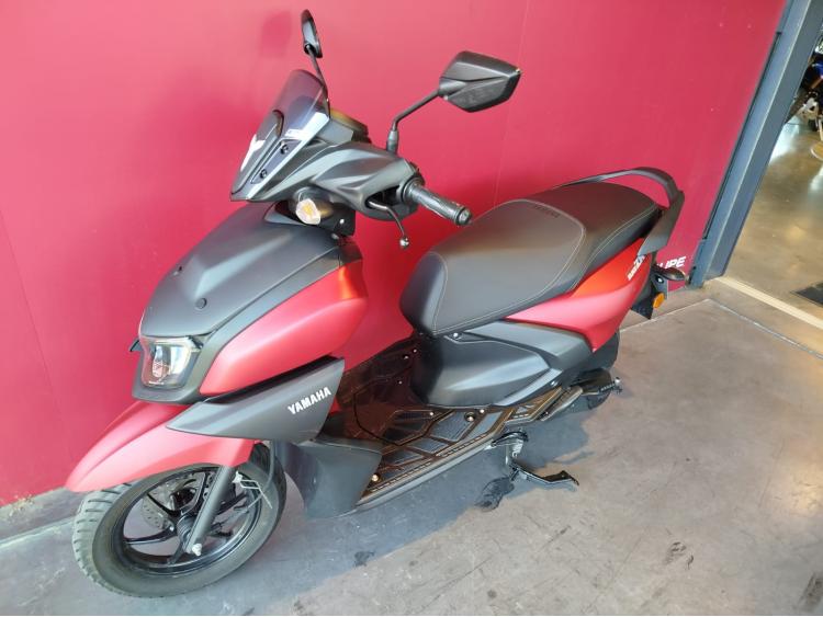 YAMAHA RayZR 125