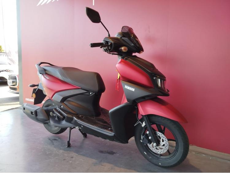 YAMAHA RayZR 125
