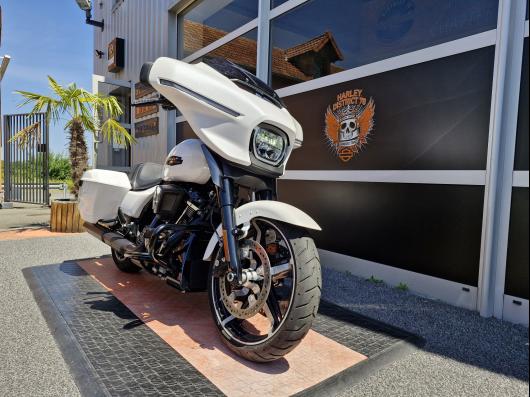 HARLEY-DAVIDSON TOURING STREET GLIDE 1923