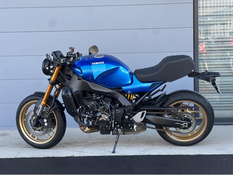 YAMAHA XSR 900