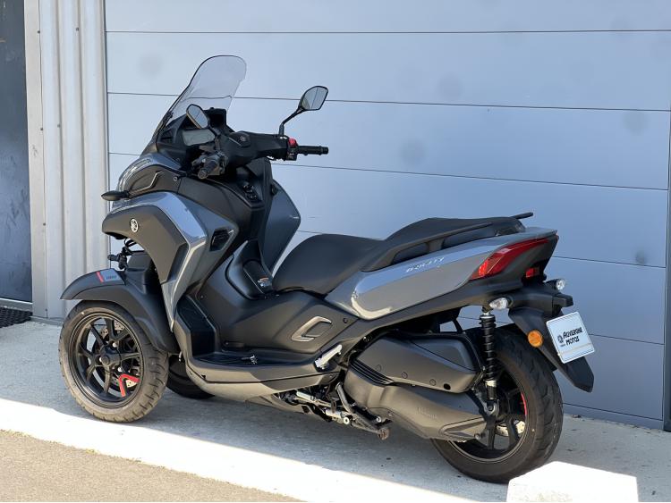 YAMAHA TRICITY 300